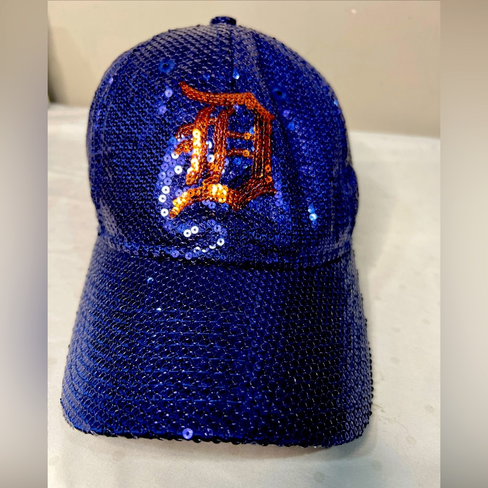 PINK! Detroit tigers glitter baseball cap
